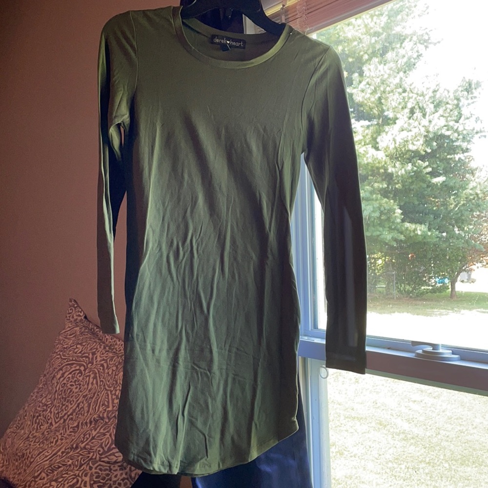 Fitted long sleeve dress